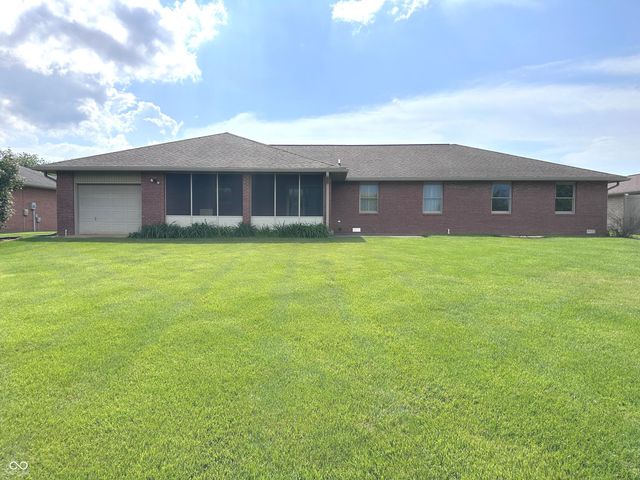423 Alexander Drive, Seymour, IN 47274