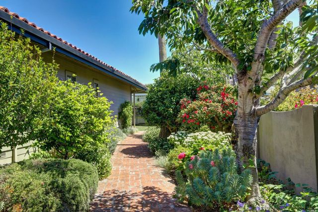 79 Saint Thomas Way, Tiburon, CA 94920