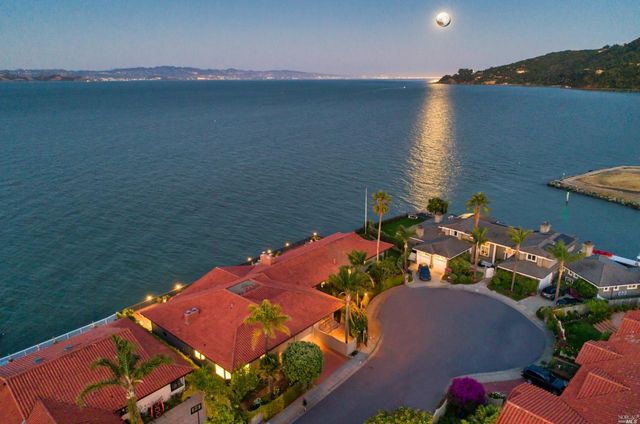 79 Saint Thomas Way, Tiburon, CA 94920