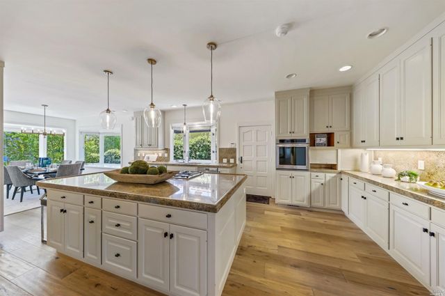 79 Saint Thomas Way, Tiburon, CA 94920