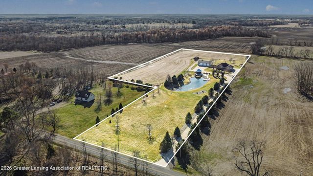 3700 Edgar Road, Leslie, MI 49251