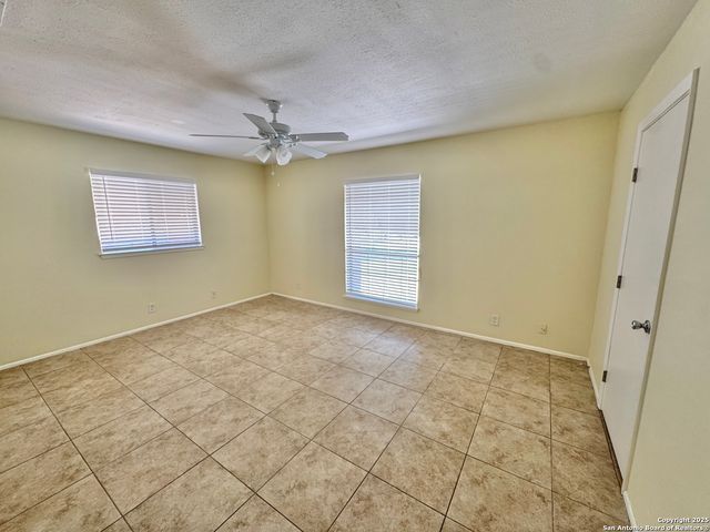 6306 Madeleine, San Antonio, TX 78229