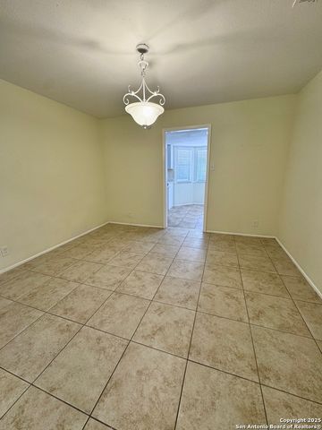 6306 Madeleine, San Antonio, TX 78229