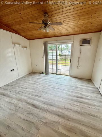 5603 Kanawha Avenue Se, Charleston, WV 25304