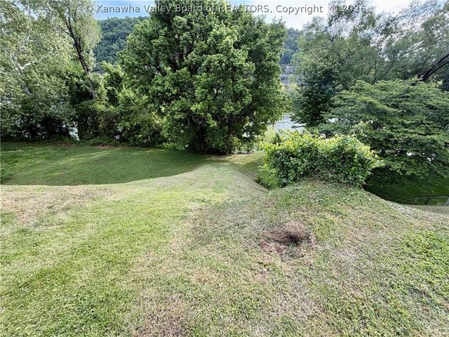 5603 Kanawha Avenue Se, Charleston, WV 25304