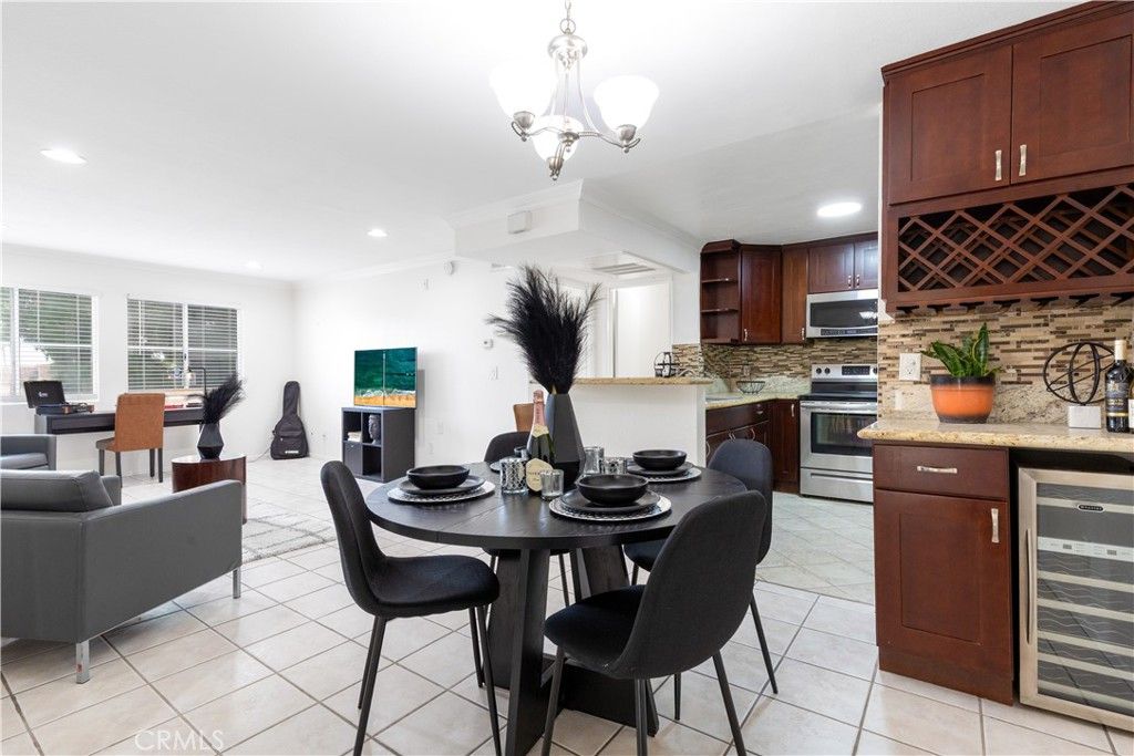 Image 1 of property listing at 15000 Downey 211, Paramount, CA 90723