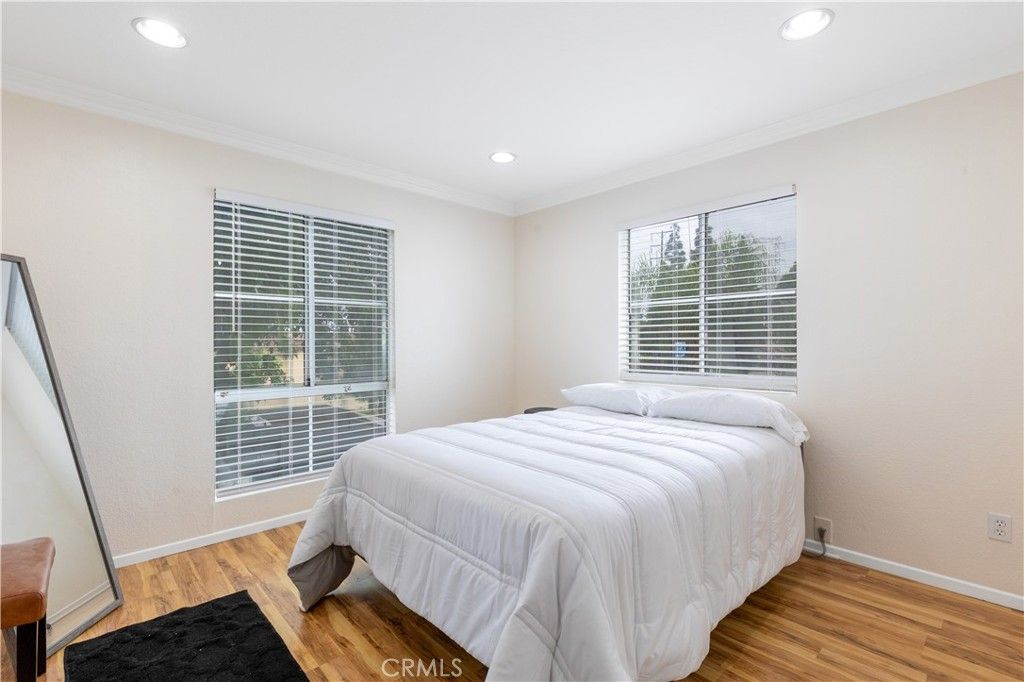 Image 8 of property listing at 15000 Downey 211, Paramount, CA 90723