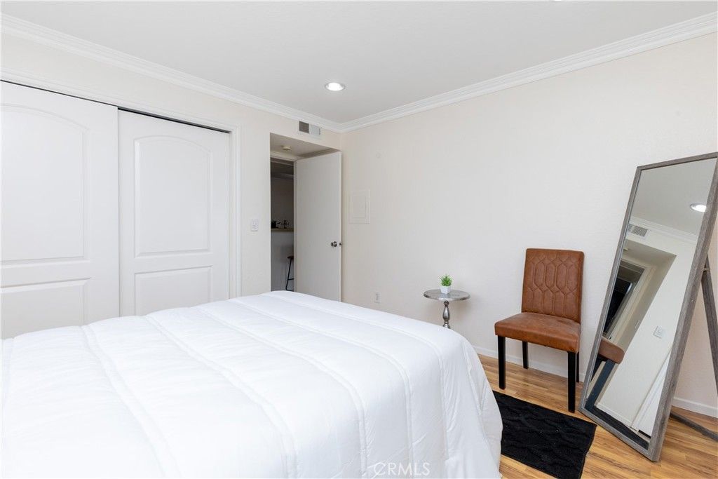 Image 9 of property listing at 15000 Downey 211, Paramount, CA 90723