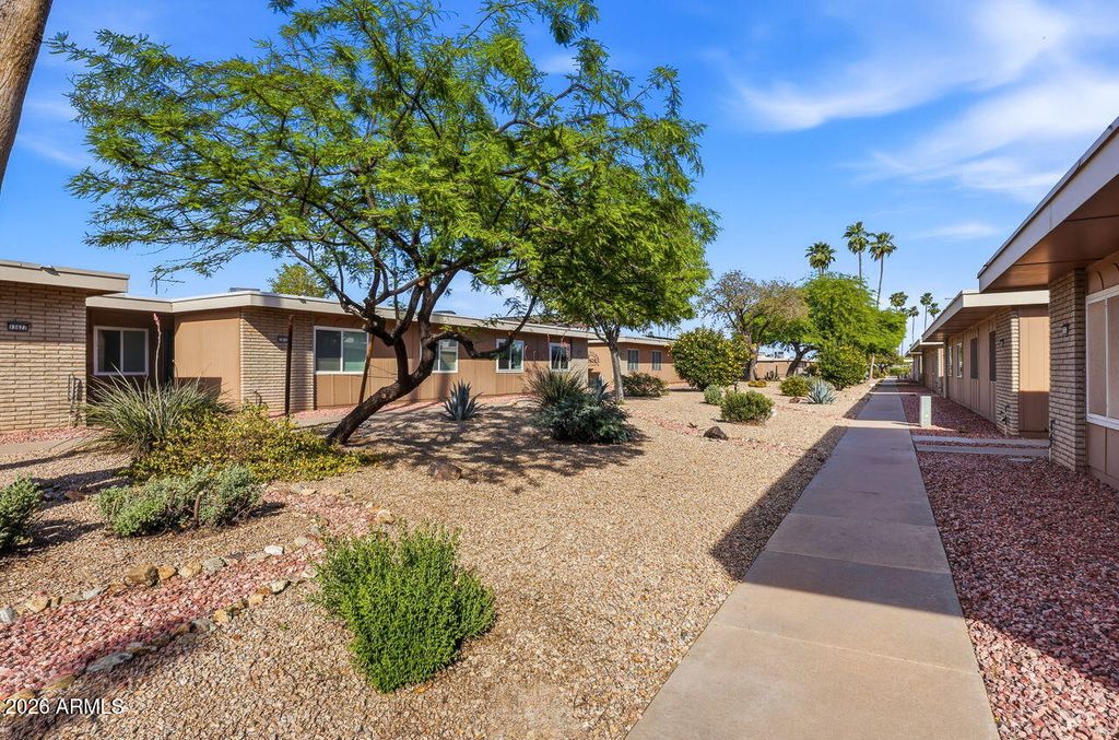 Image 13 of property listing at 13659 N 109TH Avenue, Sun City, AZ 85351