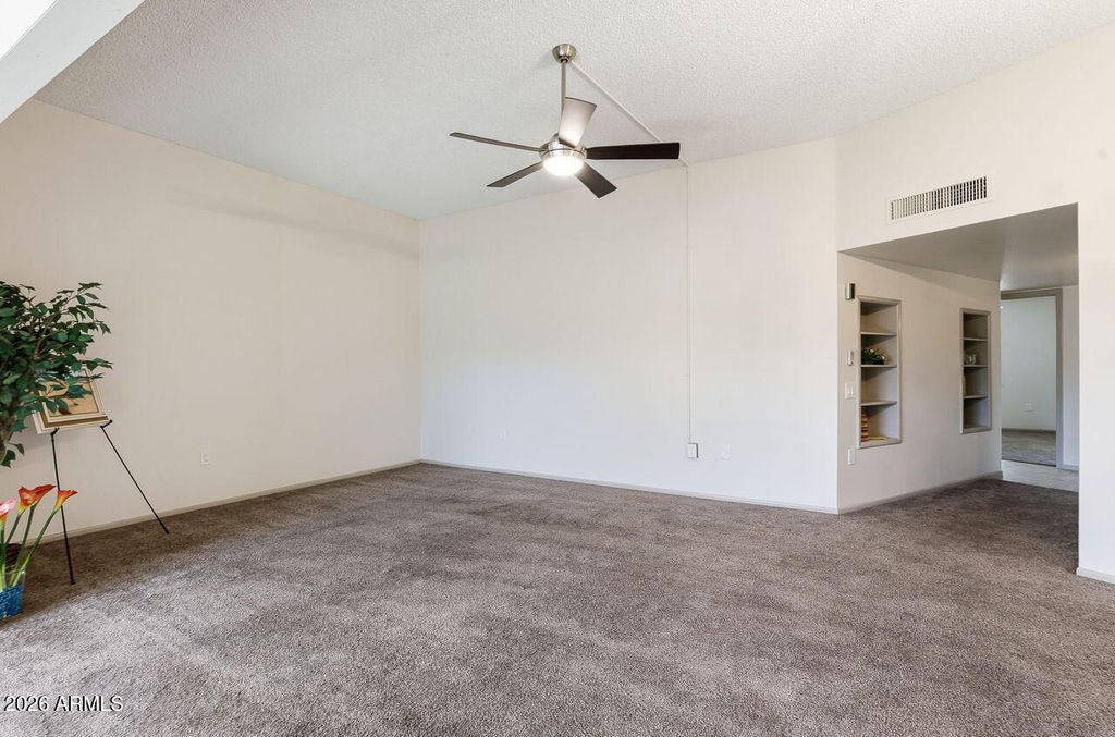 Image 18 of property listing at 13659 N 109TH Avenue, Sun City, AZ 85351