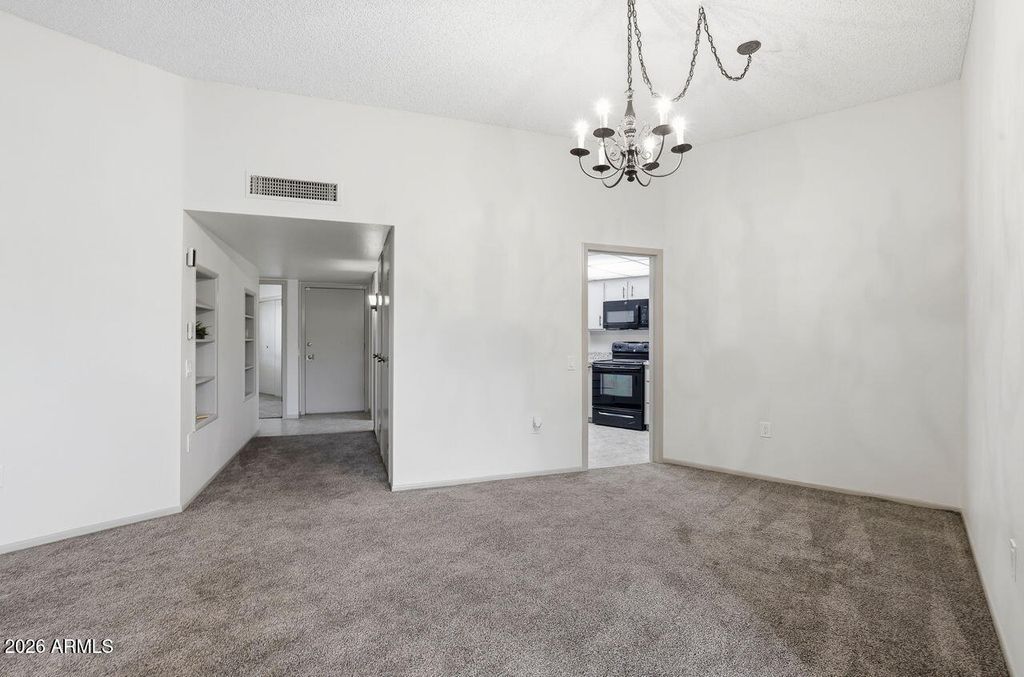 Image 20 of property listing at 13659 N 109TH Avenue, Sun City, AZ 85351