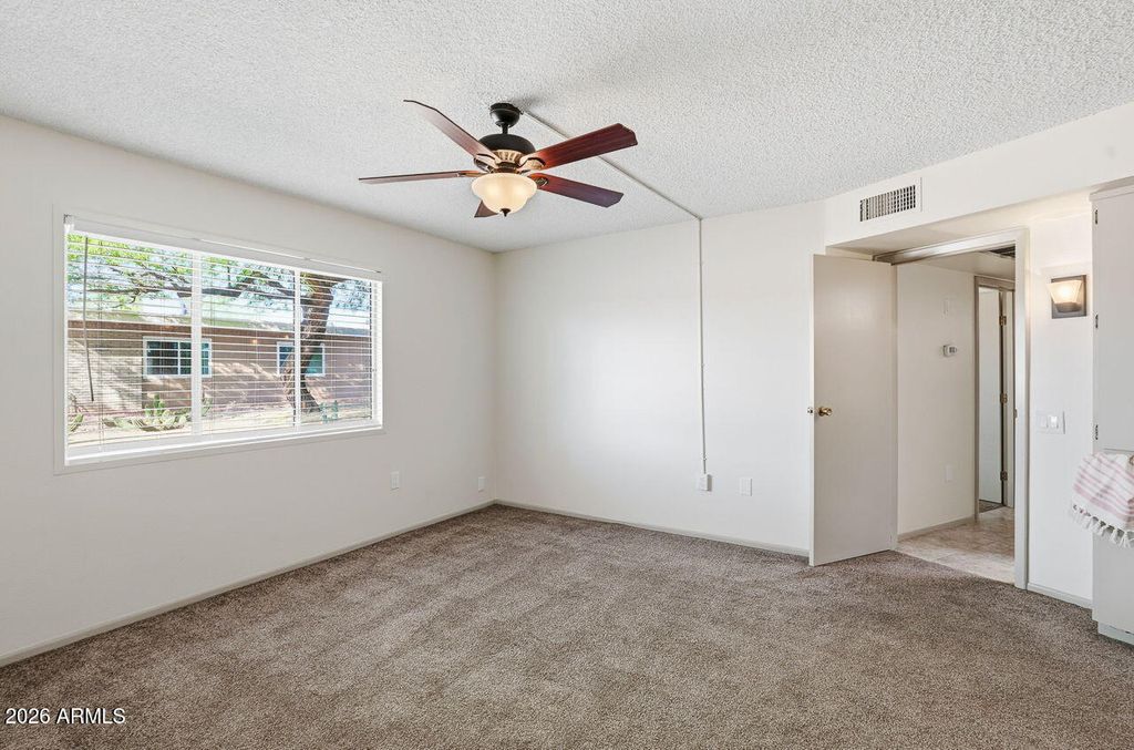 Image 32 of property listing at 13659 N 109TH Avenue, Sun City, AZ 85351