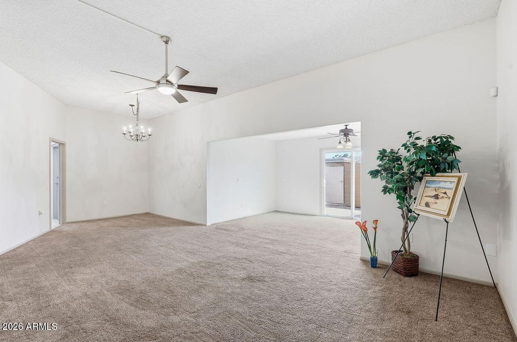 Image 5 of property listing at 13659 N 109TH Avenue, Sun City, AZ 85351