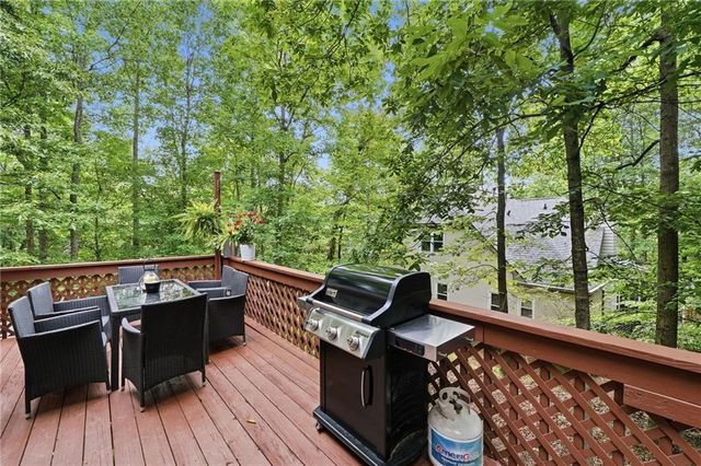 3801 Woodruff Court, Woodstock, GA 30189