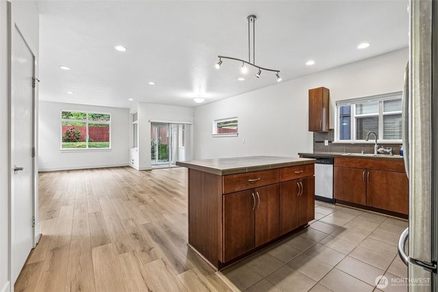 8128 Wolcott Avenue S, Seattle, WA 98118