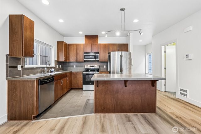 8128 Wolcott Avenue S, Seattle, WA 98118