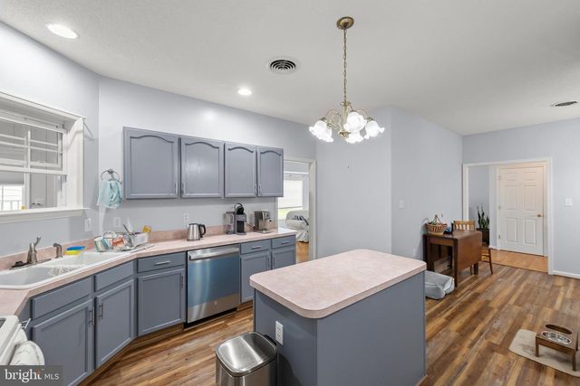 2808 SARATOGA DR, Winchester, VA 22601
