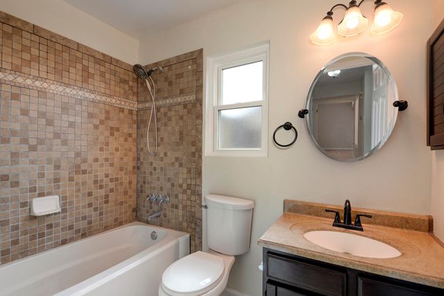 6358 SANDPIPER Trail NE, Rio Rancho, NM 87144