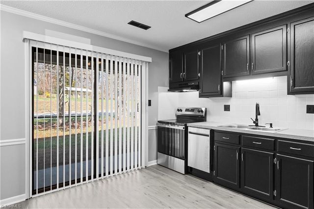 380 Vista Circle D, Winston-salem, NC 27106