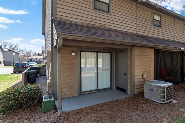 380 Vista Circle D, Winston-salem, NC 27106