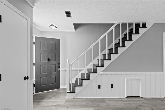 380 Vista Circle D, Winston-salem, NC 27106