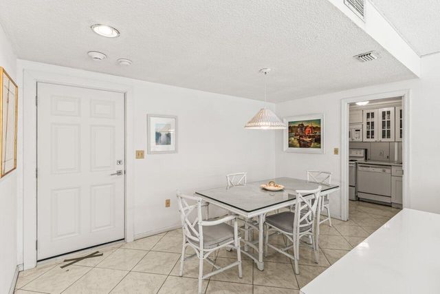 2774 S Ocean Boulevard 206, Palm Beach, FL 33480