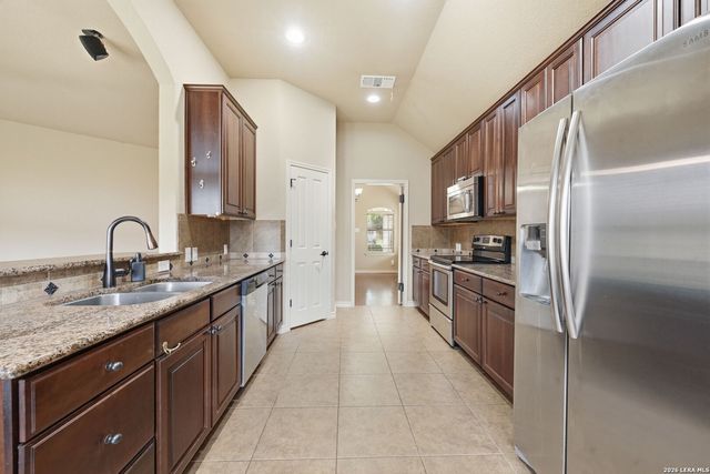 15708 Dell Ln, Selma, TX 78154