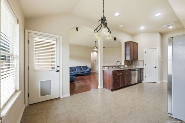 15708 Dell Ln, Selma, TX 78154