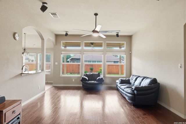 15708 Dell Ln, Selma, TX 78154