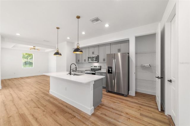 7 OAK TRAIL, Ocala, FL 34472