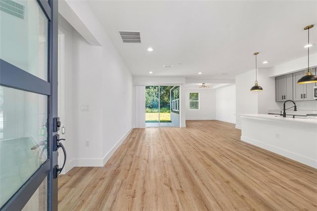 7 OAK TRAIL, Ocala, FL 34472
