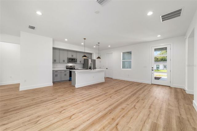 7 OAK TRAIL, Ocala, FL 34472