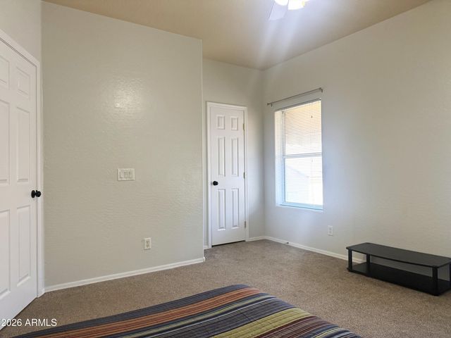 2950 W LOUISE Drive 208, Phoenix, AZ 85027