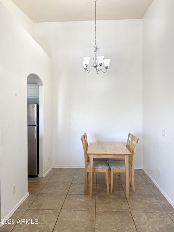 2950 W LOUISE Drive 208, Phoenix, AZ 85027