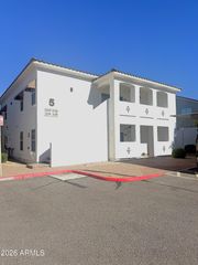 2950 W LOUISE Drive 208, Phoenix, AZ 85027