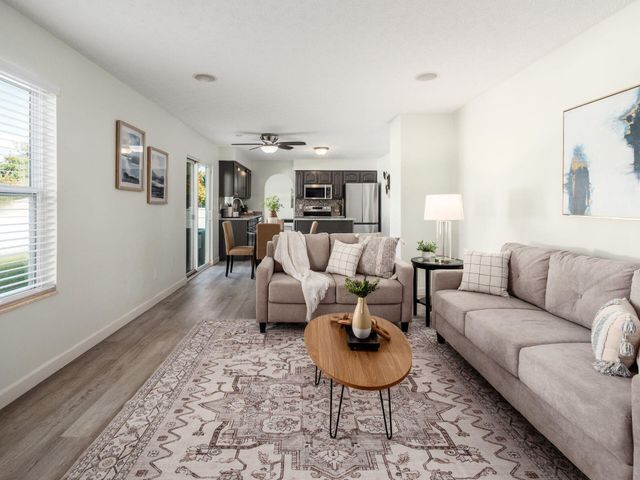 4638 Thornoak Drive, Grove City, OH 43123