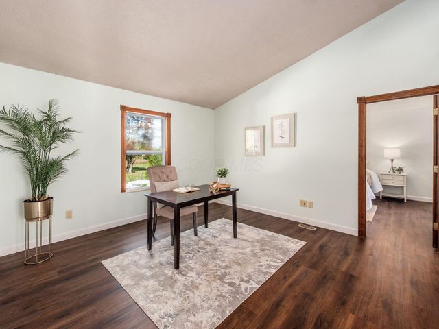 4638 Thornoak Drive, Grove City, OH 43123