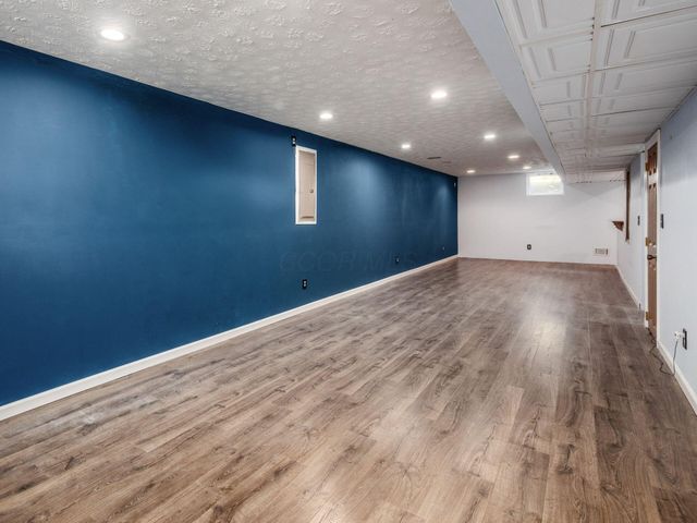 4638 Thornoak Drive, Grove City, OH 43123