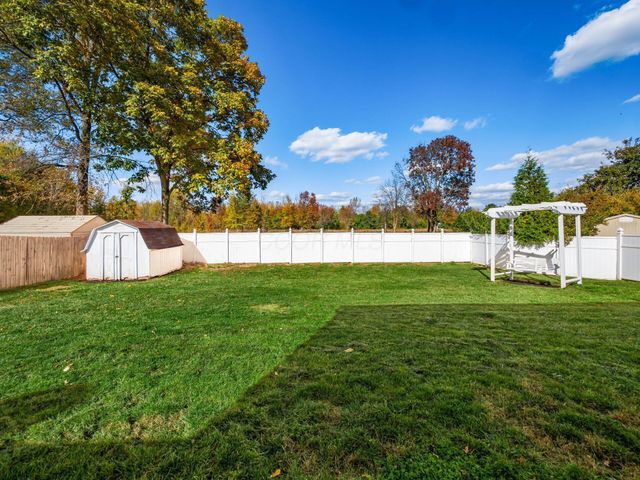 4638 Thornoak Drive, Grove City, OH 43123