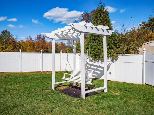 4638 Thornoak Drive, Grove City, OH 43123