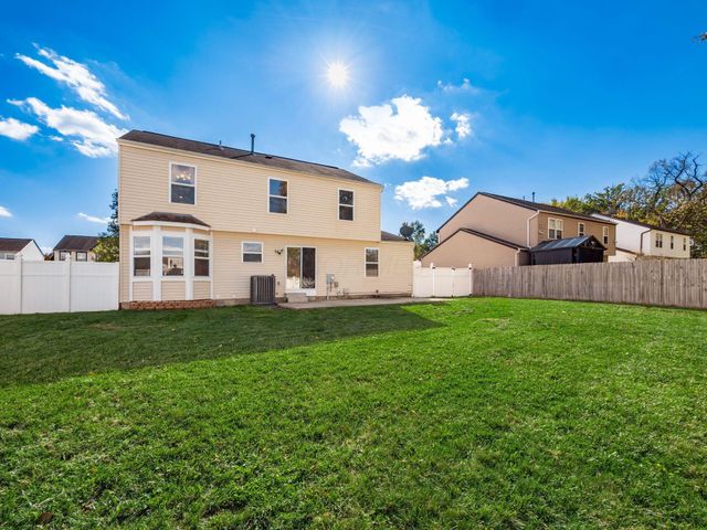 4638 Thornoak Drive, Grove City, OH 43123