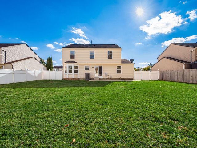 4638 Thornoak Drive, Grove City, OH 43123