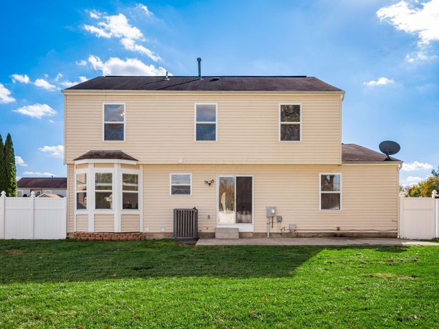 4638 Thornoak Drive, Grove City, OH 43123