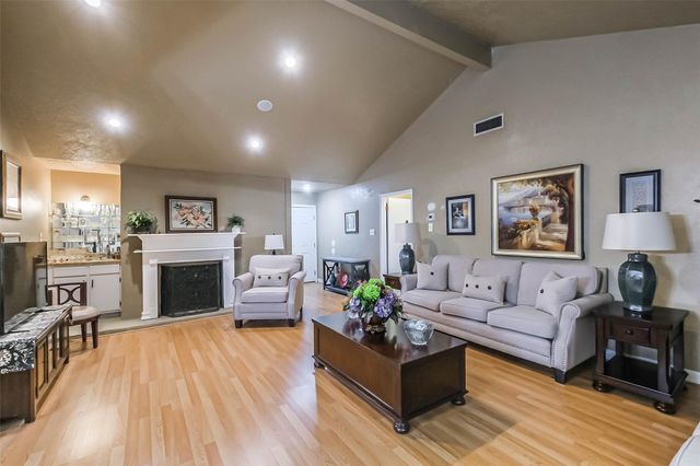 7602 Alperton Drive, Houston, TX 77088