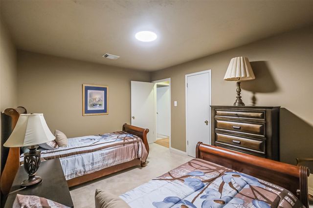 7602 Alperton Drive, Houston, TX 77088