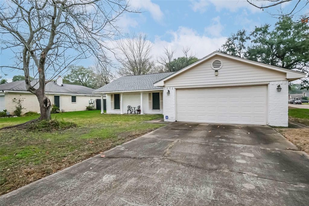 7602 Alperton Drive, Houston, TX 77088