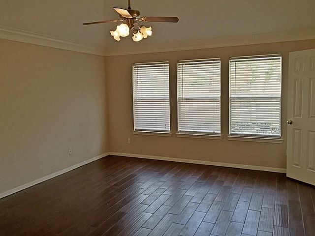 7411 Orchard Hills Lane, Sugar Land, TX 77479