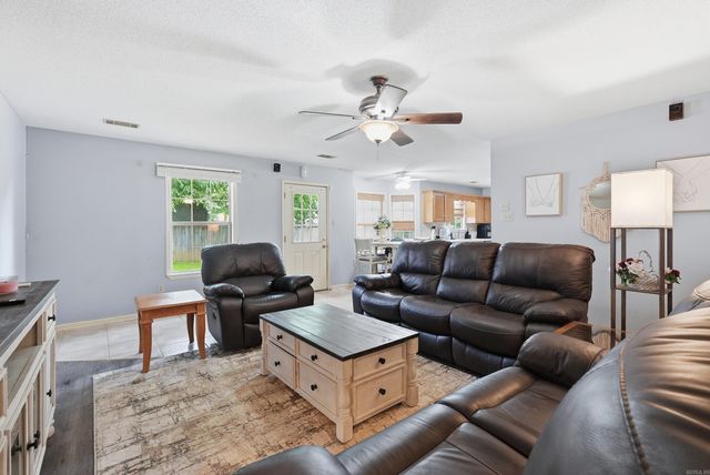 21 Fox Run Drive, Cabot, AR 72023