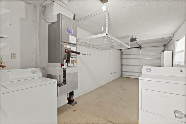 9785 MAINLANDS BOULEVARD W 1-B, Pinellas Park, FL 33782