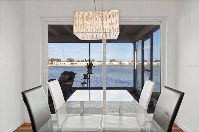 9785 MAINLANDS BOULEVARD W 1-B, Pinellas Park, FL 33782